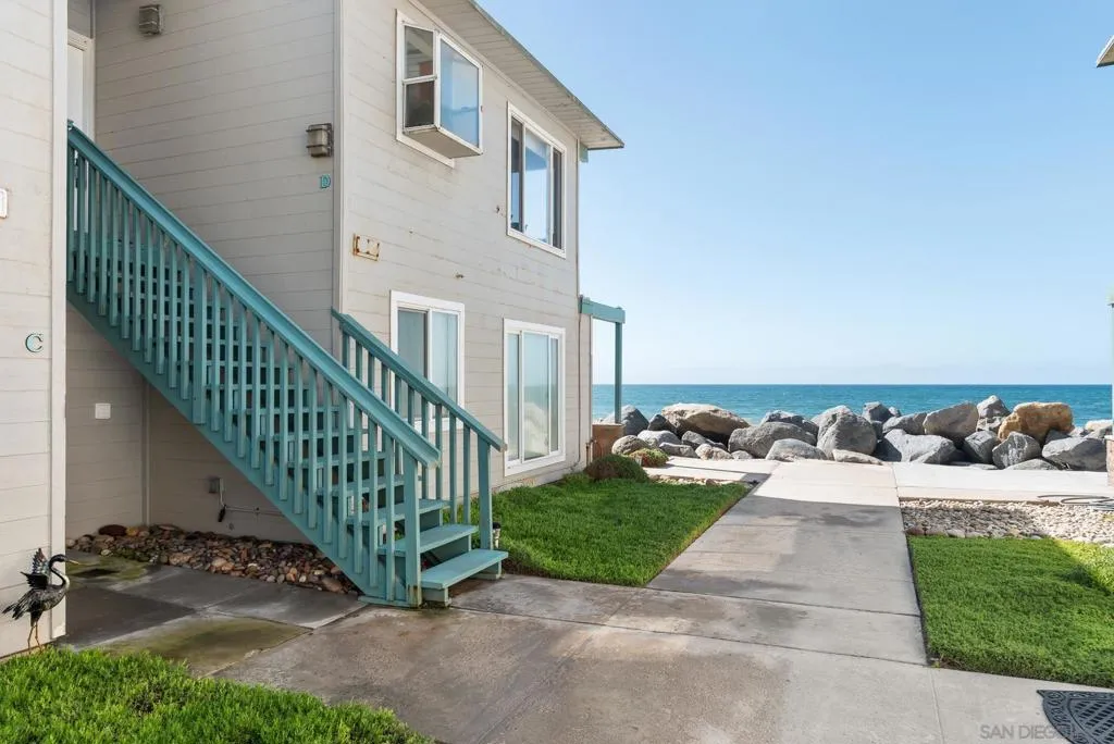 1680 Seacoast Drive D, Imperial Beach, California 91932 home-pic-2