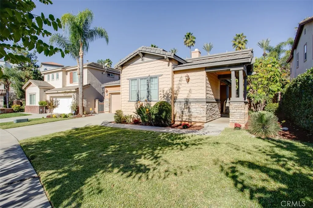 1267 Kendra Lane, Upland, California 91784 home-pic-1