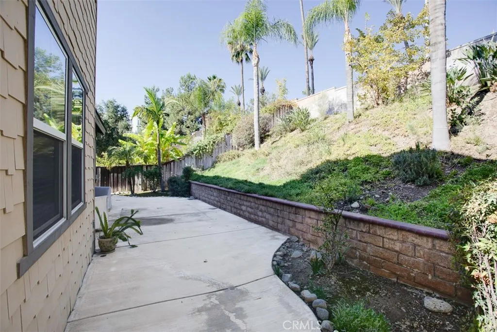 1267 Kendra Lane, Upland, California 91784 home-pic-36