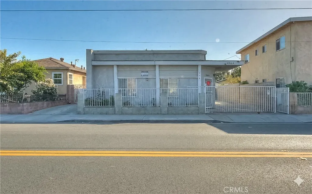 456 E Market