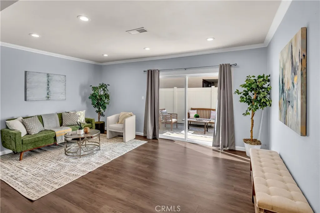 1919 N Sherry Lane 31, Santa Ana, California 92705 home-pic-1
