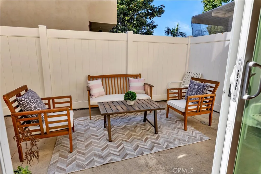 1919 N Sherry Lane 31, Santa Ana, California 92705 home-pic-25