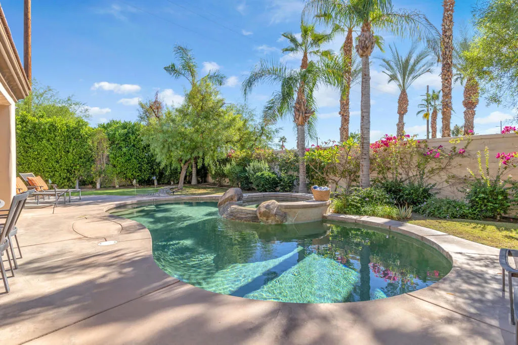 35 Calle La Reina, Rancho Mirage, California 92270 home-pic-57