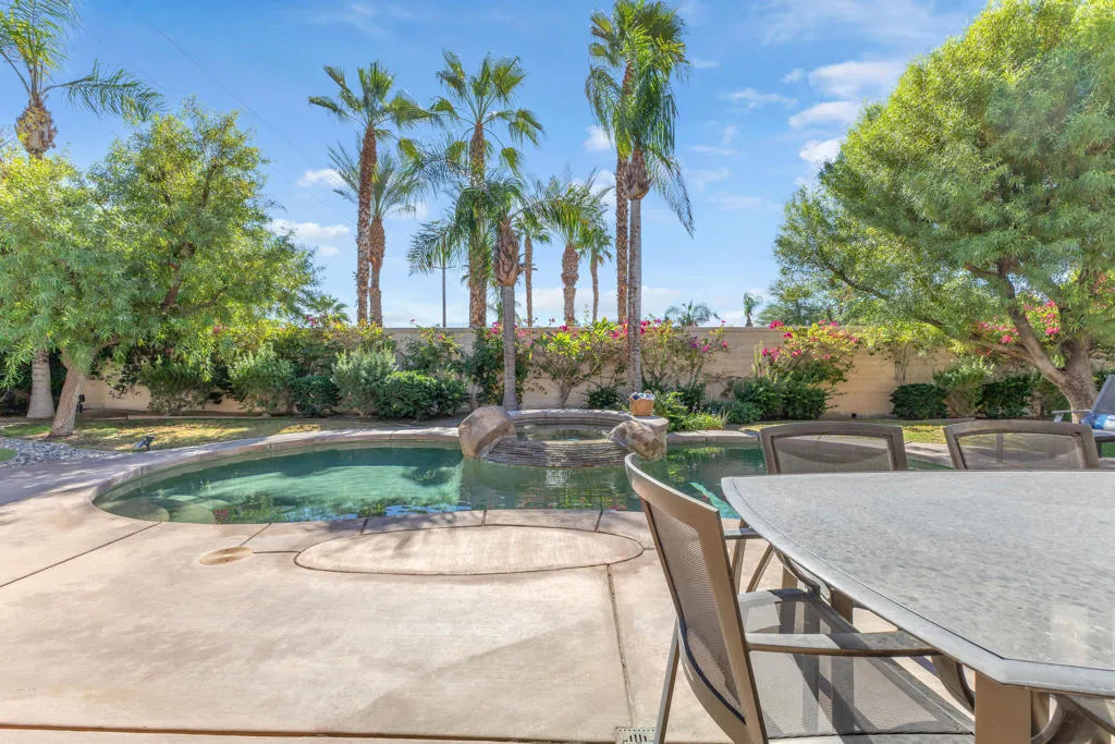 35 Calle La Reina, Rancho Mirage, California 92270 home-pic-51