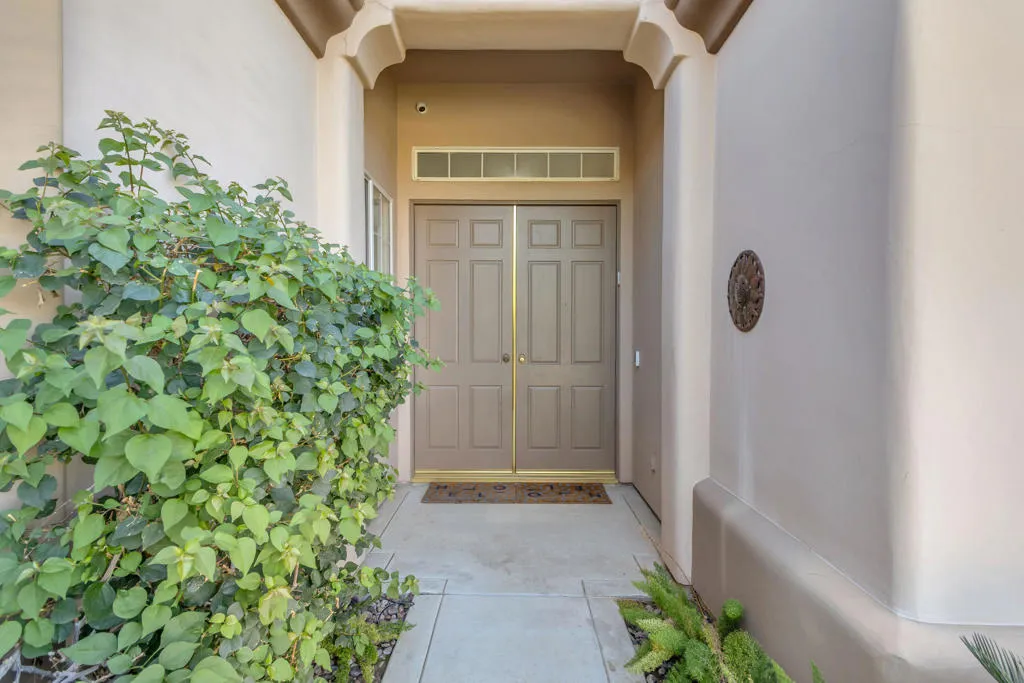 35 Calle La Reina, Rancho Mirage, California 92270 home-pic-13