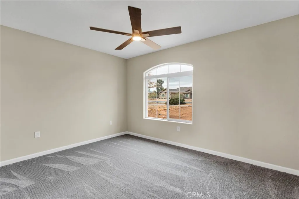 19375 Corwin Road, Apple Valley, California 92307 home-pic-11