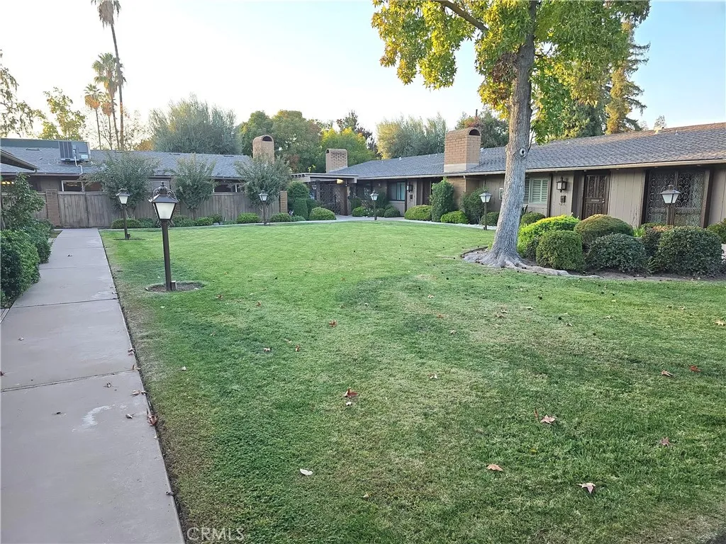 5064 A N Wishon, Fresno, California 93704 home-pic-22