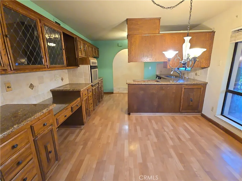 5064 A N Wishon, Fresno, California 93704 home-pic-6