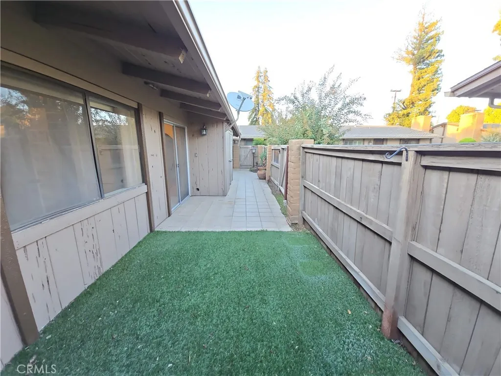 5064 A N Wishon, Fresno, California 93704 home-pic-18