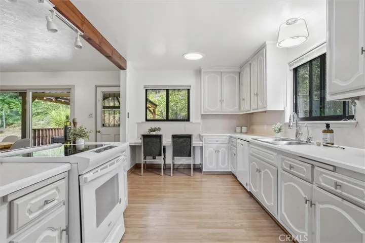 1987 Corralitos Drive, San Luis Obispo, California 93401