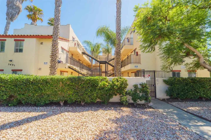 3691 National, San Diego, California 92113