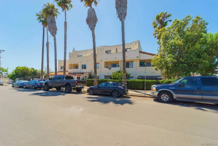 3691 National, San Diego, California 92113