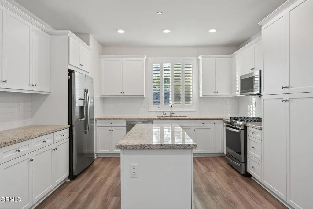 1936 Harvest Loop, Santa Paula, California 93060 home-pic-13