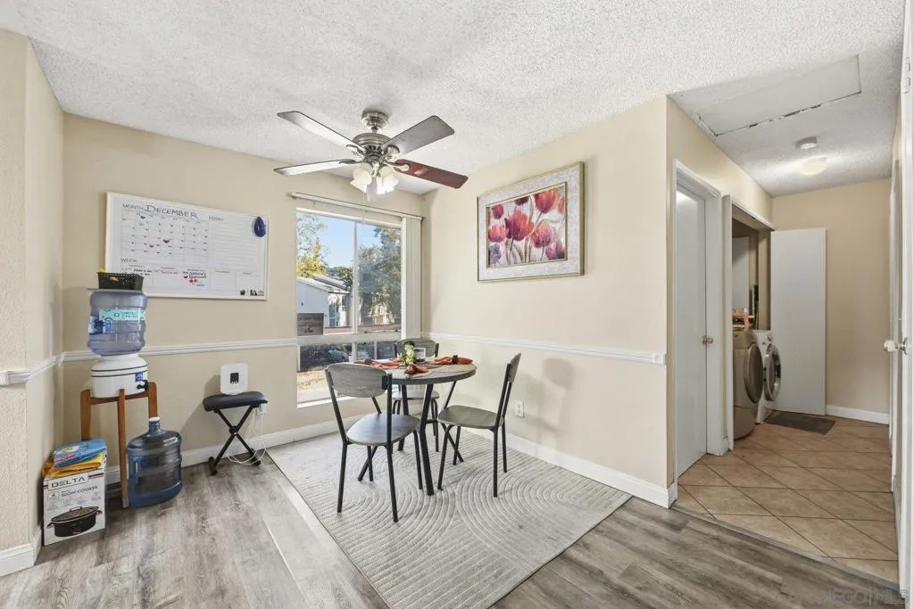 2566 White Oak Pl 6, Escondido, California 92027 home-pic-9