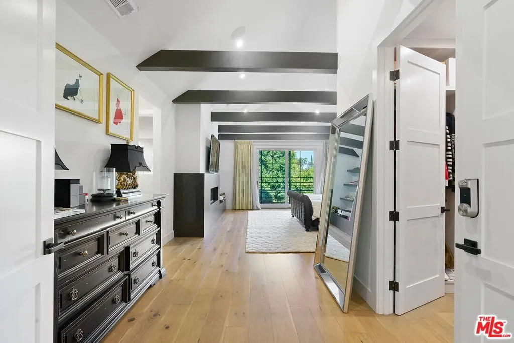 1738 Nichols Canyon Road, Los Angeles, California 90046 home-pic-8