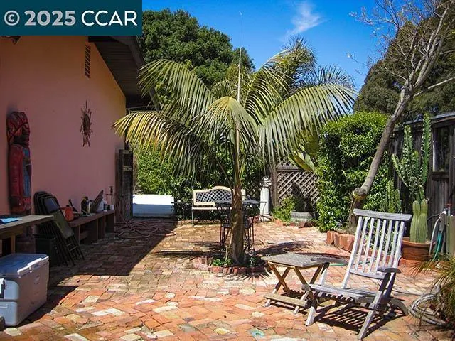 362 Summit Ct, Pinole, California 94564 home-pic-37