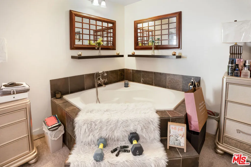 4141 Eileen Street, Simi Valley, California 93063 home-pic-16