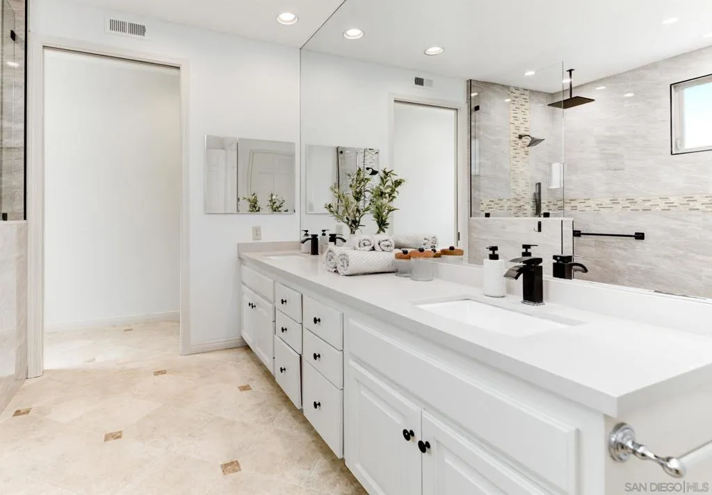 14231 Fox Run Row, San Diego, California 92130 home-pic-16