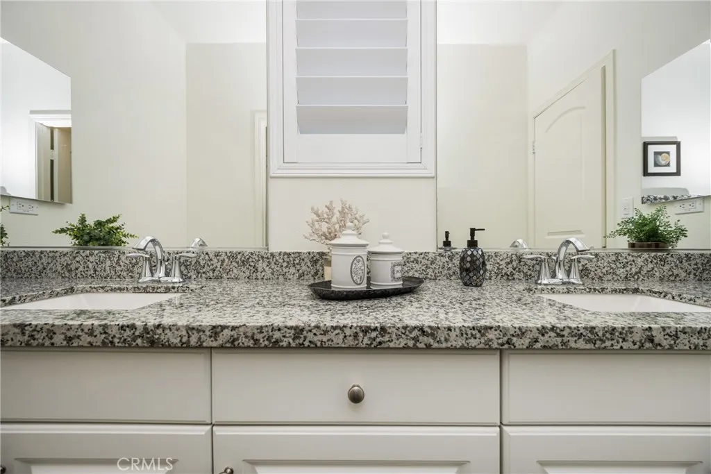 546 Escenico, Lake Forest, California 92630 home-pic-51