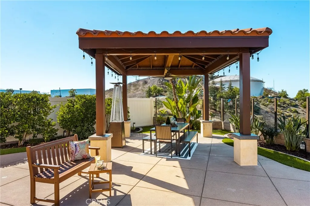 546 Escenico, Lake Forest, California 92630 home-pic-22