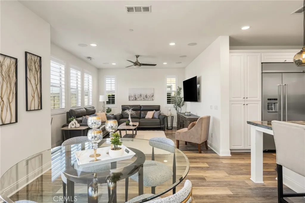 546 Escenico, Lake Forest, California 92630 home-pic-8
