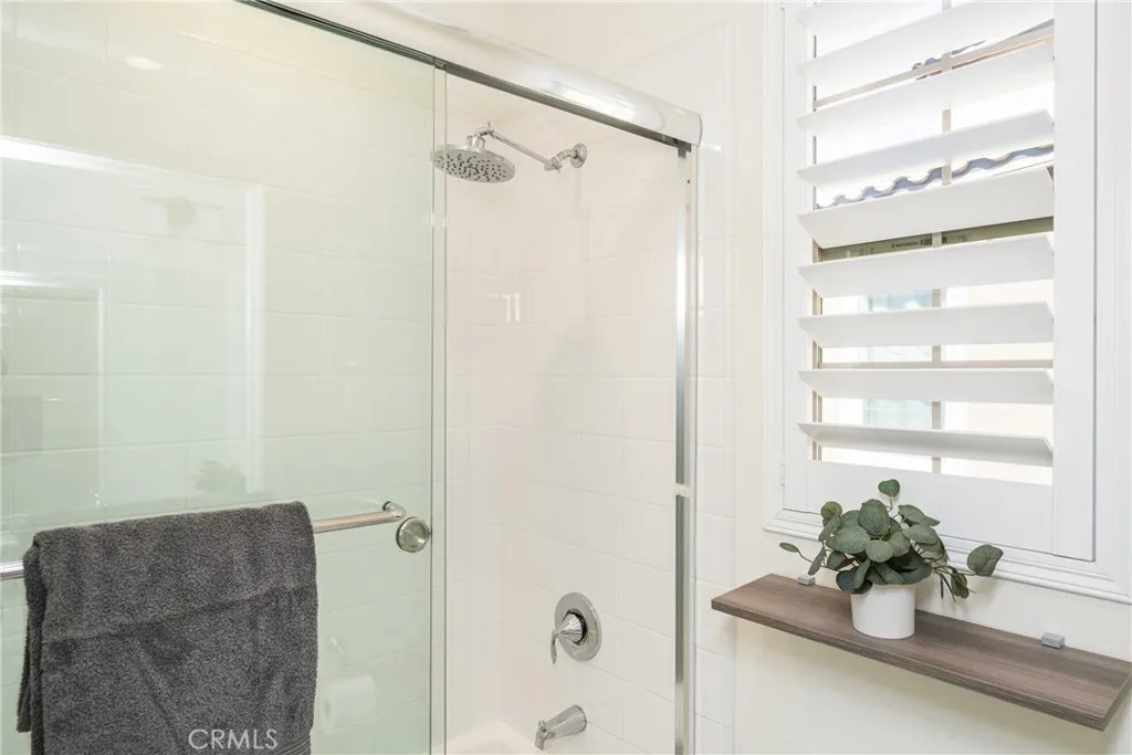 546 Escenico, Lake Forest, California 92630 home-pic-53
