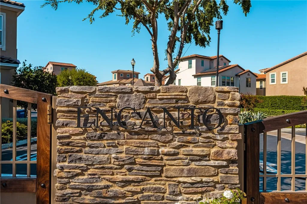 546 Escenico, Lake Forest, California 92630 home-pic-56