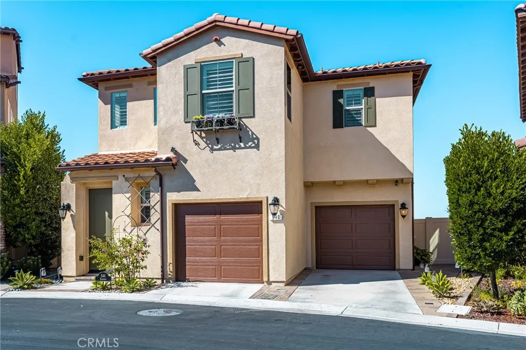 546 Escenico, Lake Forest, California 92630 home-pic-0
