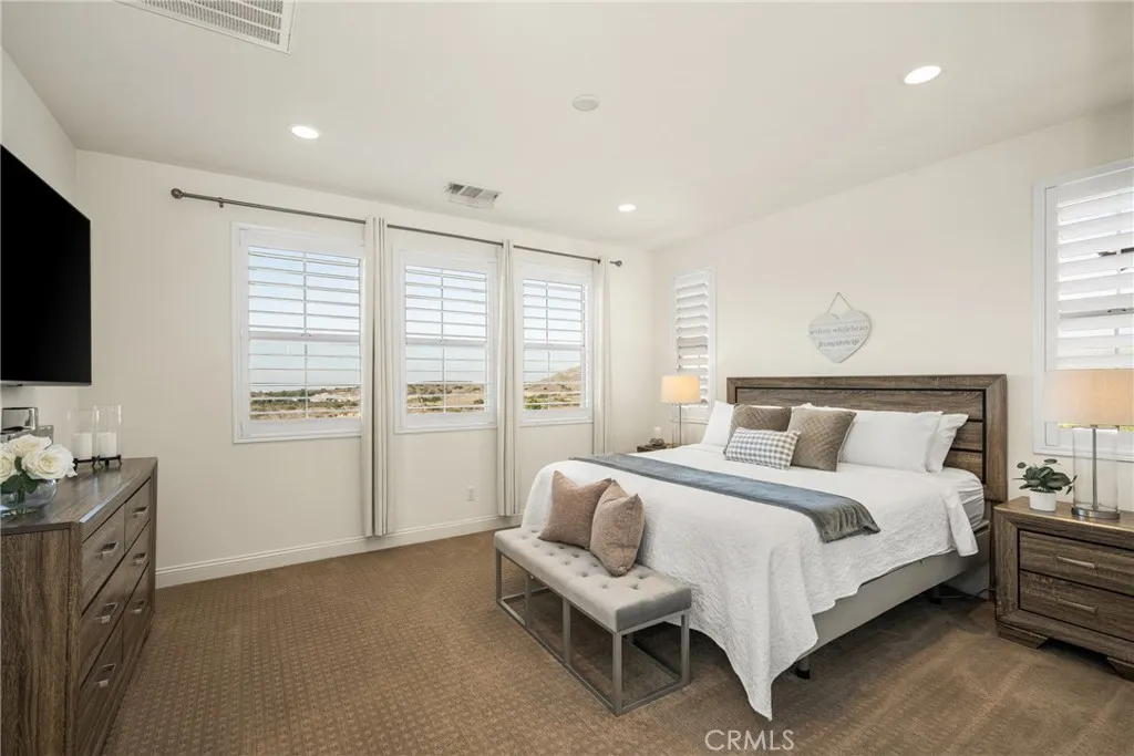 546 Escenico, Lake Forest, California 92630 home-pic-38
