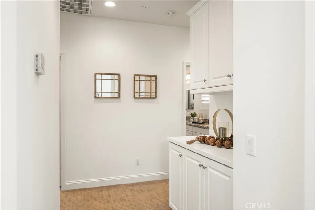 546 Escenico, Lake Forest, California 92630 home-pic-37