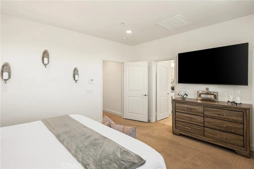 546 Escenico, Lake Forest, California 92630 home-pic-41