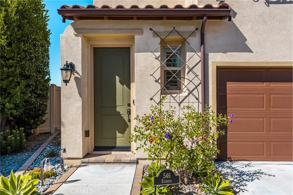 546 Escenico, Lake Forest, California 92630 home-pic-3