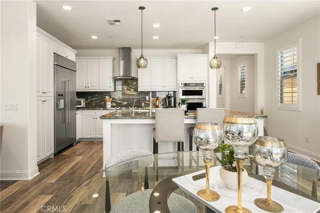 546 Escenico, Lake Forest, California 92630 home-pic-16