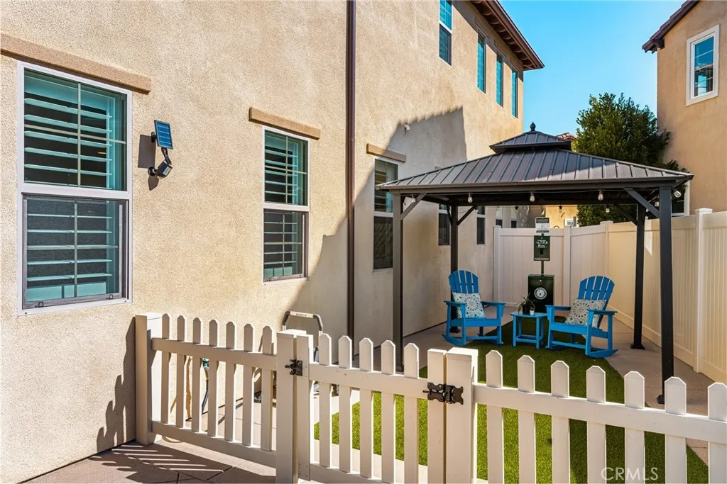 546 Escenico, Lake Forest, California 92630 home-pic-27