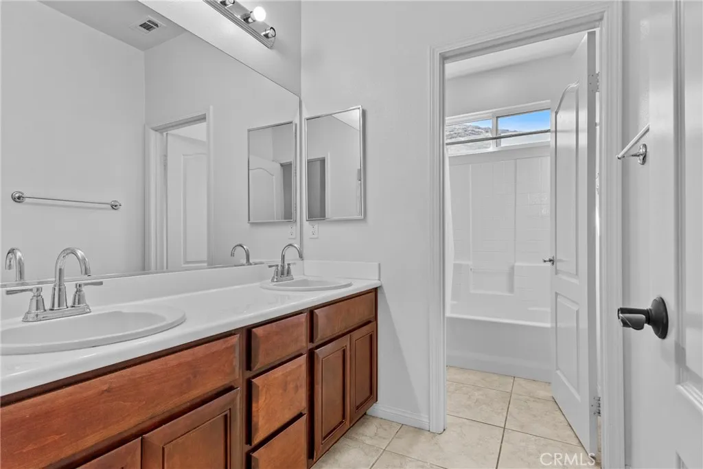 35405 Piney, Lake Elsinore, California 92532 home-pic-27