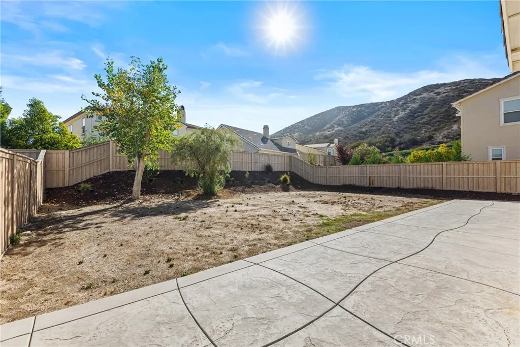 35405 Piney, Lake Elsinore, California 92532 home-pic-32