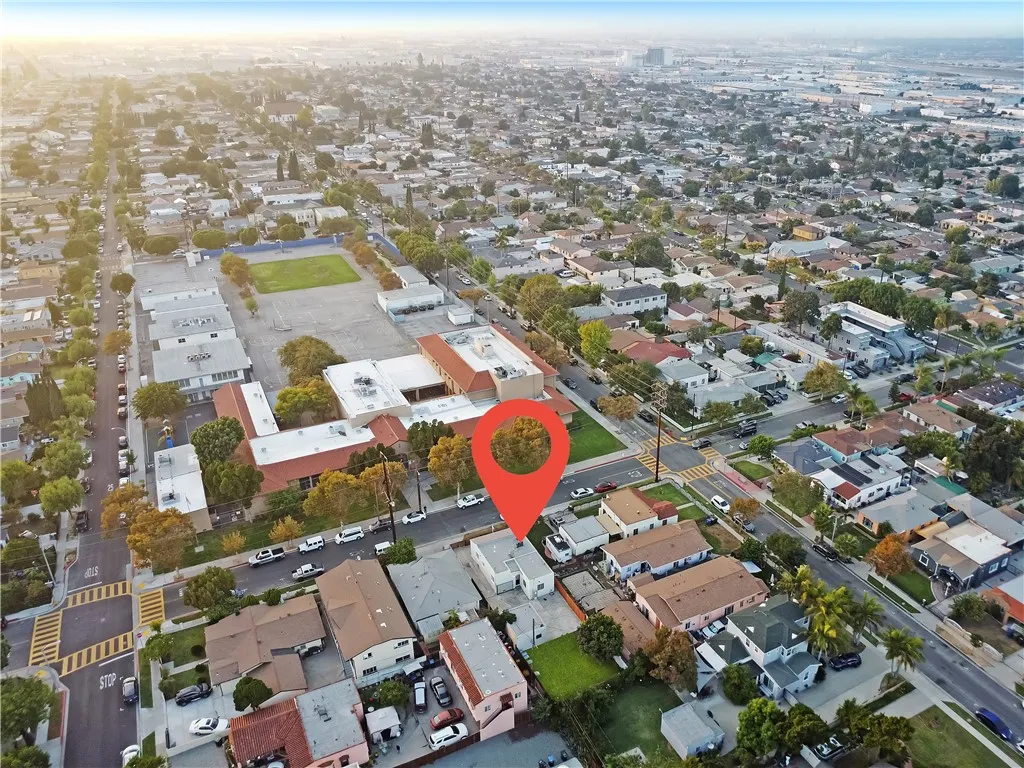 5712 Fishburn, Maywood, California 90270 home-pic-31