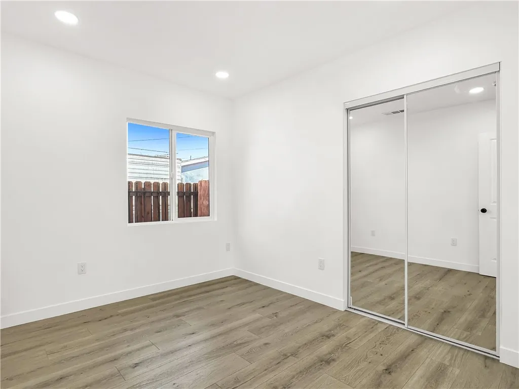 5712 Fishburn, Maywood, California 90270 home-pic-16