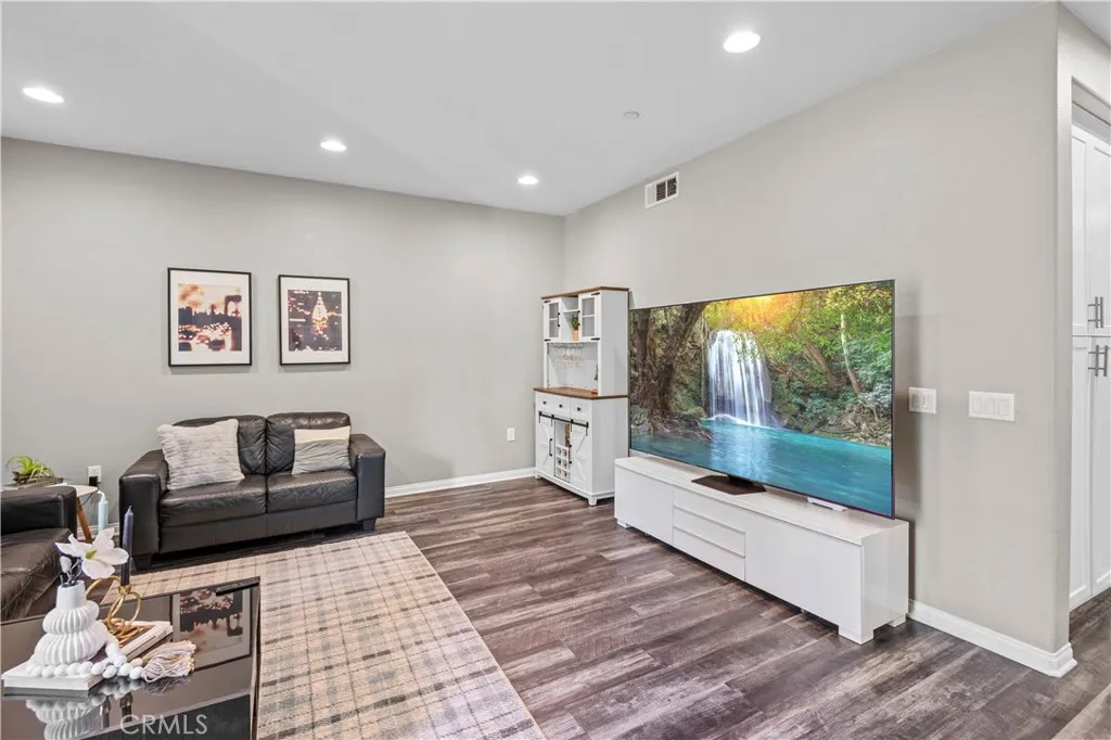 88 Capricorn, Irvine, California 92618 home-pic-12