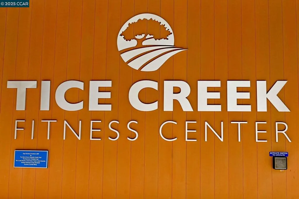 1324 Singingwood Court  home-pic-32