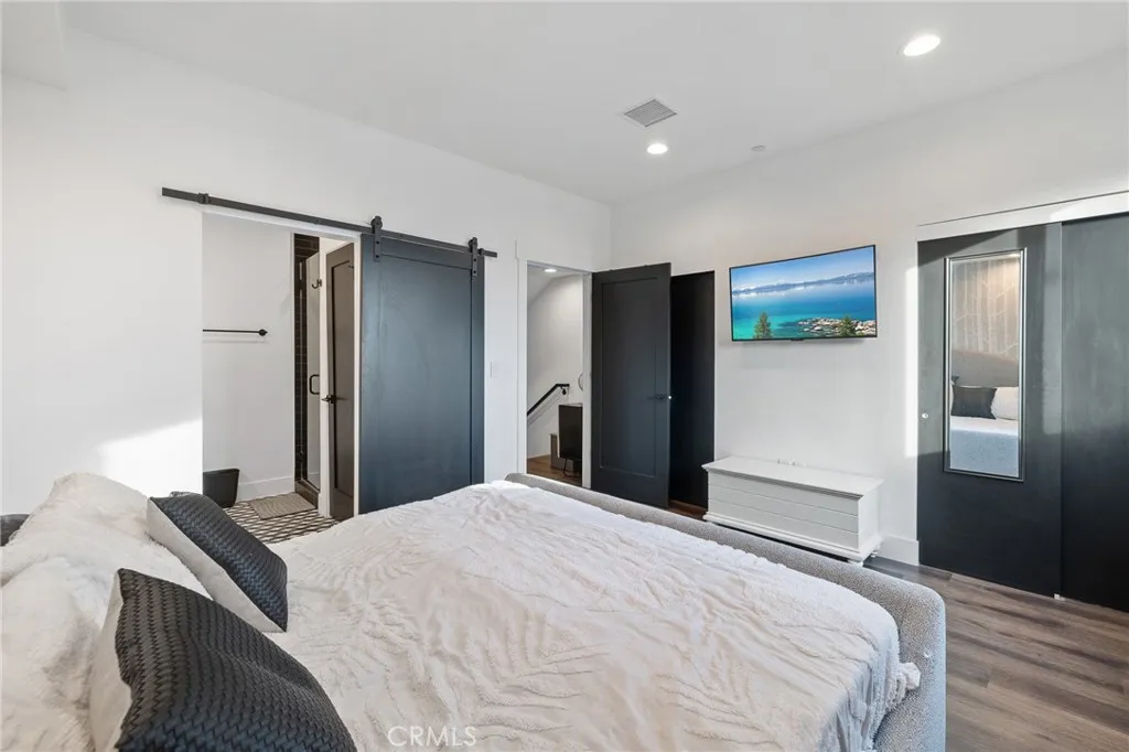11324 W Raitt Lane, North Hollywood, California 91606 home-pic-21
