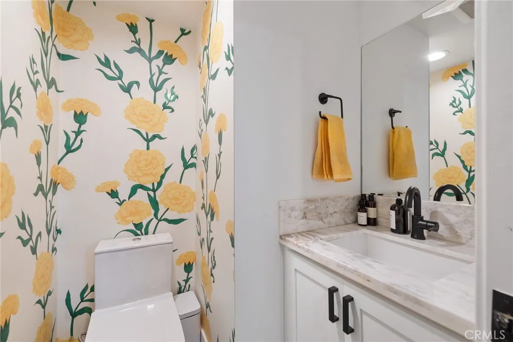 11324 W Raitt Lane, North Hollywood, California 91606 home-pic-10