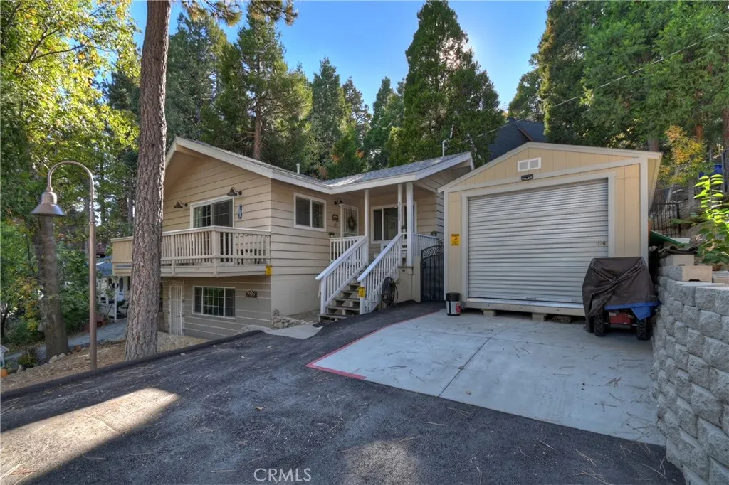 31162 All View, Running Springs, California 92382 home-pic-2