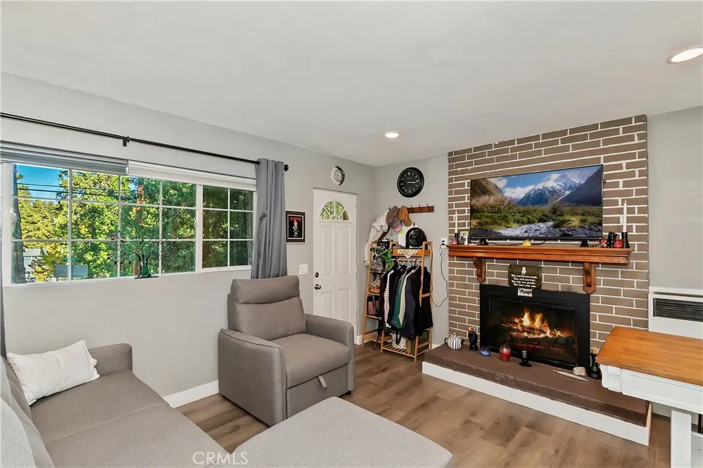 31162 All View, Running Springs, California 92382 home-pic-28