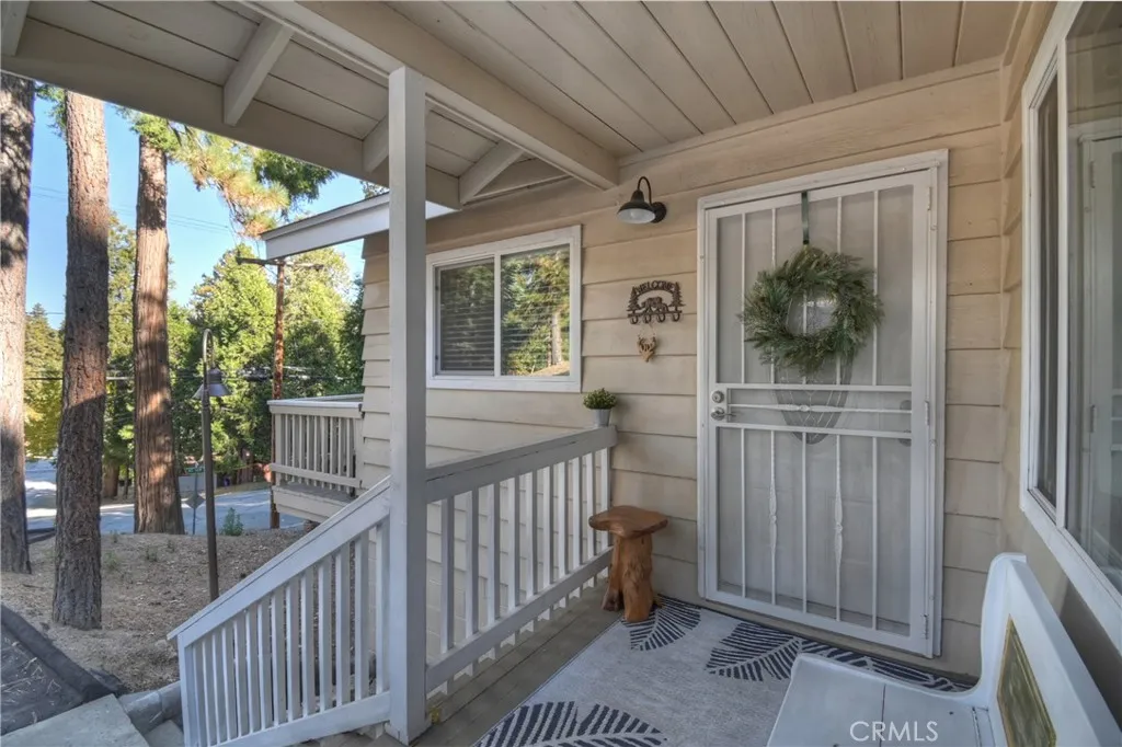 31162 All View, Running Springs, California 92382 home-pic-7
