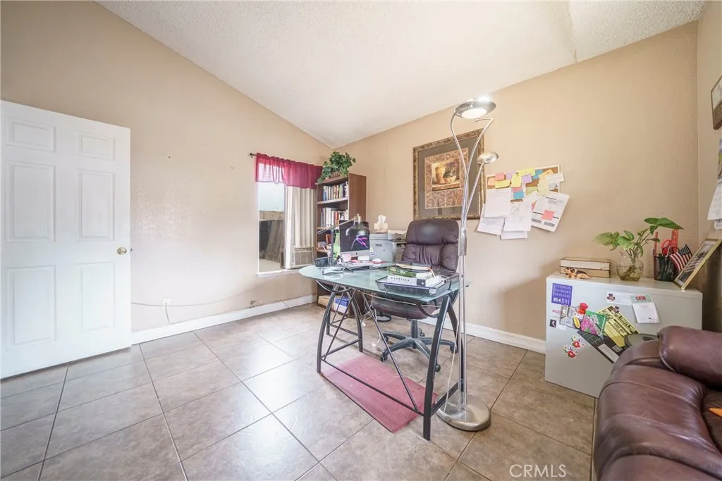 23540 Swan, Moreno Valley, California 92557 home-pic-13