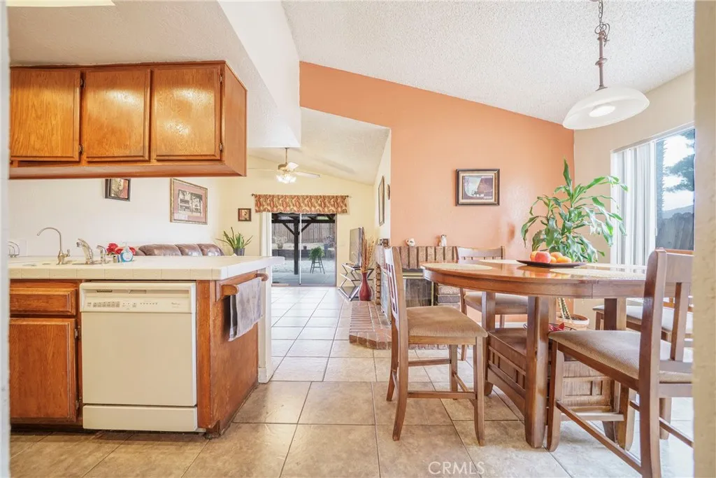 23540 Swan, Moreno Valley, California 92557 home-pic-6