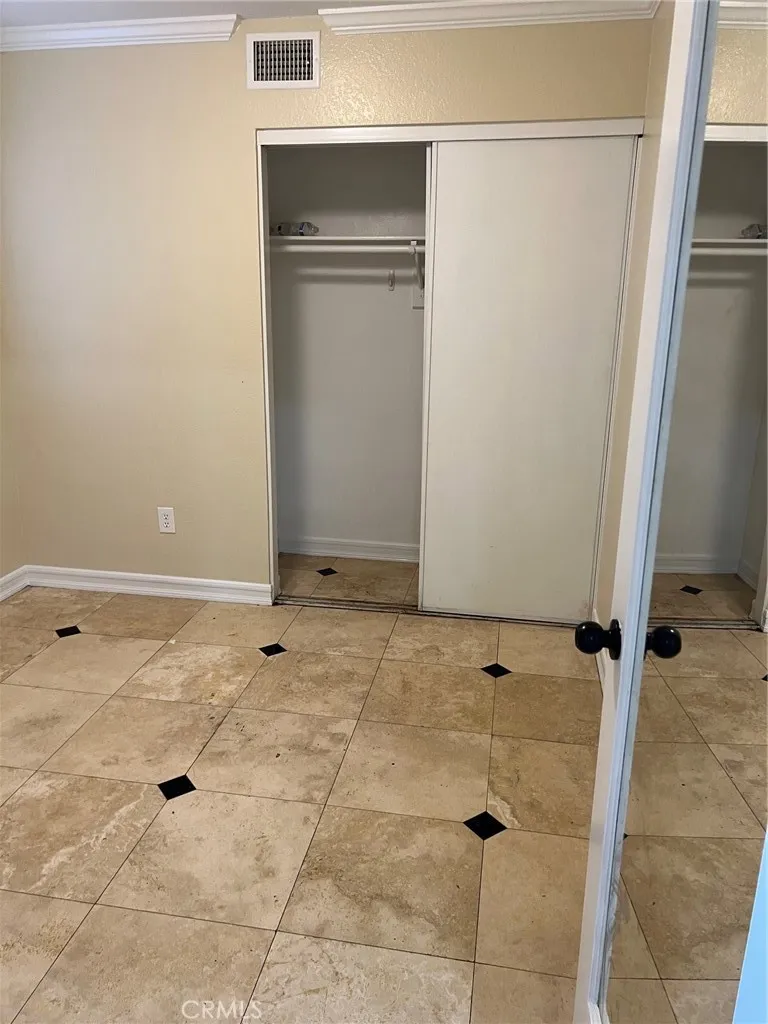 9326 Bunny Lane, Fontana, California 92335 home-pic-7