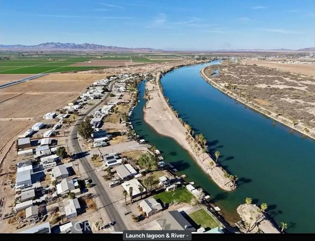 1731 Riviera Drive, Blythe, California 92225 home-pic-34