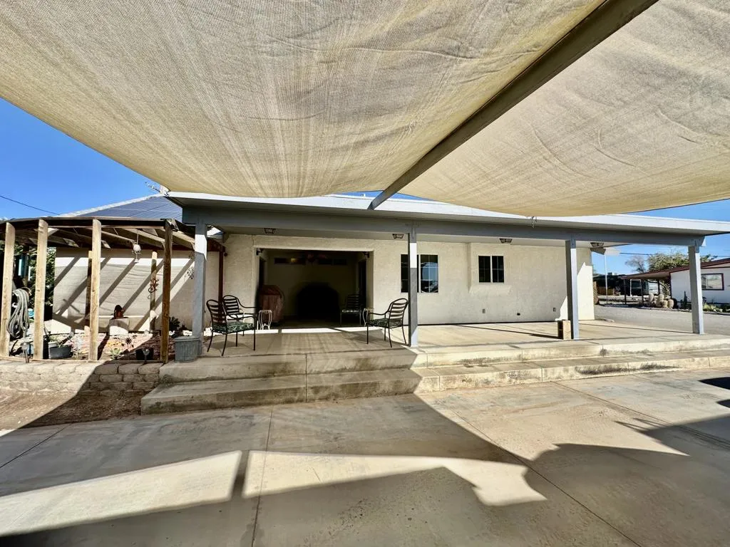 1731 Riviera Drive, Blythe, California 92225 home-pic-24